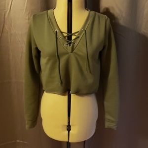 Cute long sleve light sweatshirt crop top